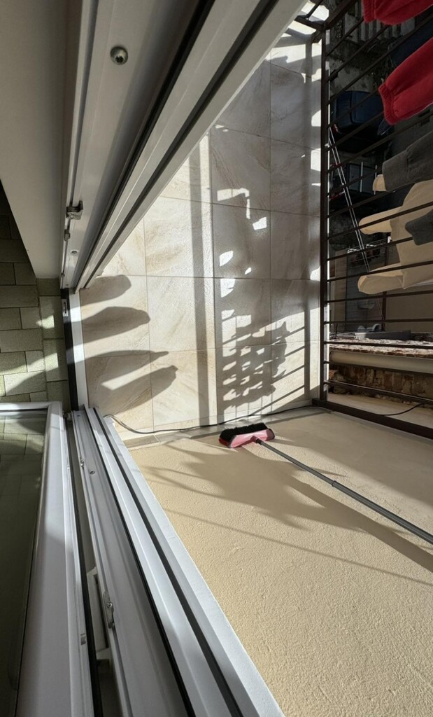 Image 6331517 - 7