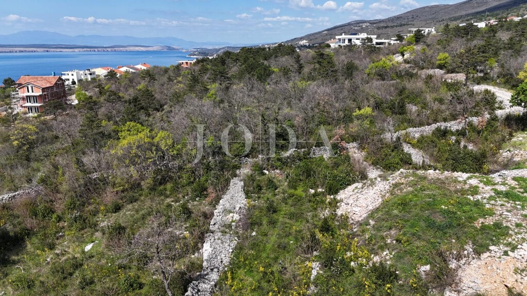 Image 6331850 - 6