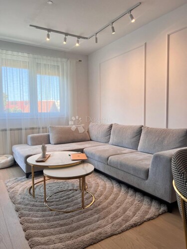 Thumbnail 6331881 - 3