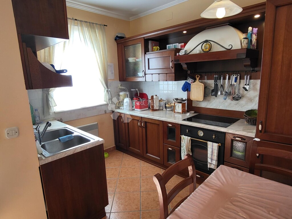 Image 6331901 - 8