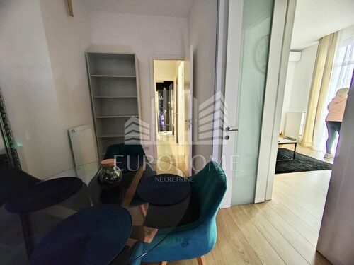 Thumbnail 6331916 - 5