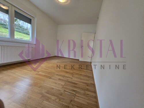 Thumbnail 6331945 - 9