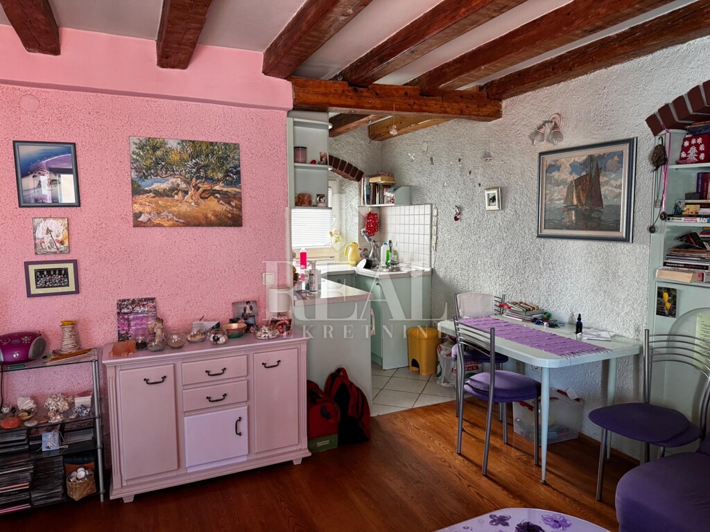 Image 6332342 - 3