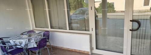 Stan Prodaje se stan u Kaštelu, površine 85 m²