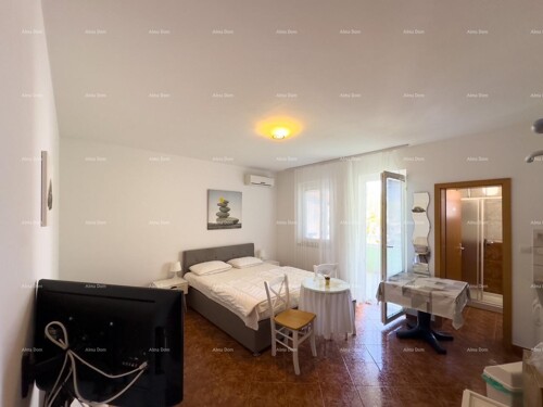 Stan Prodajemo studio apartman (2) na odličnoj lokaciji u Medulinu!