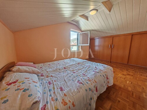 Thumbnail 6332606 - 5