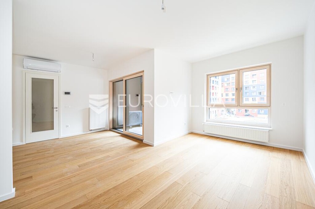 Image 6332626 - 1