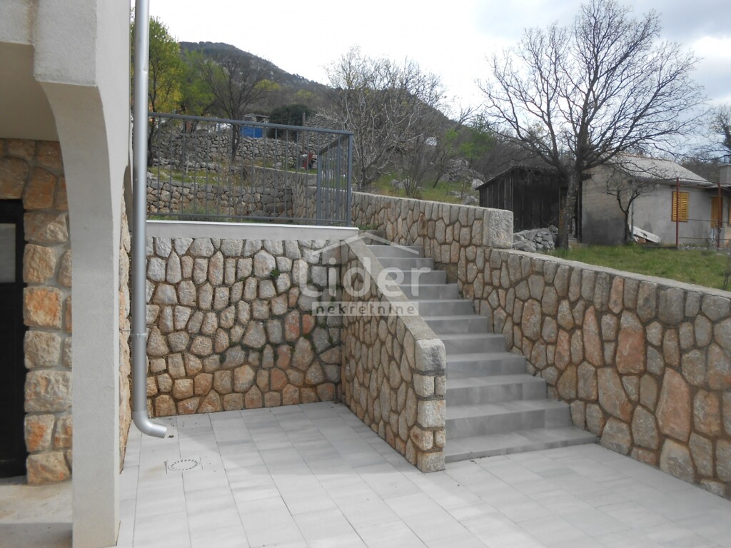 Image 6332629 - 24