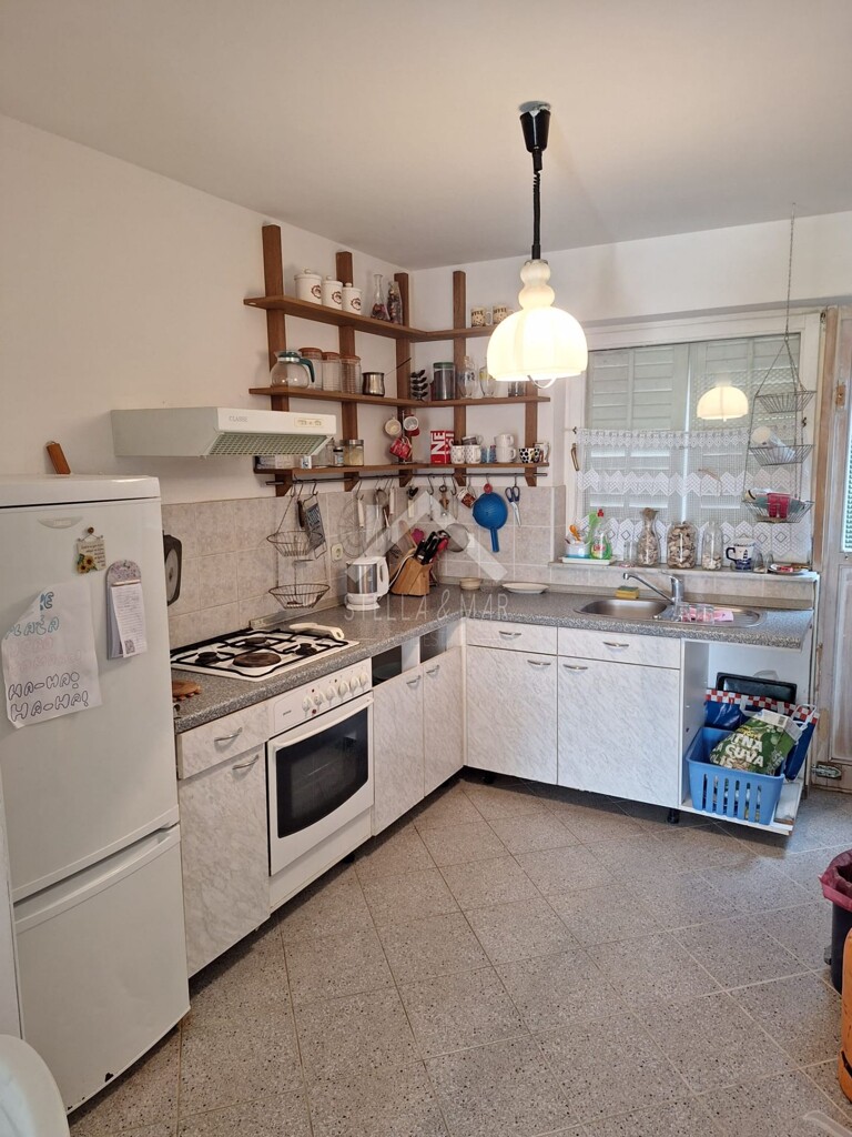 Image 6332631 - 6