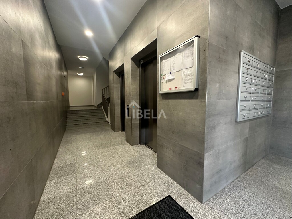 Image 6332783 - 18