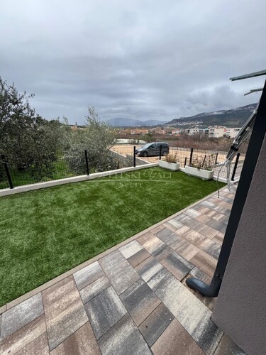 Strožanac- četverosoban stan u novogradnji 166,43m2