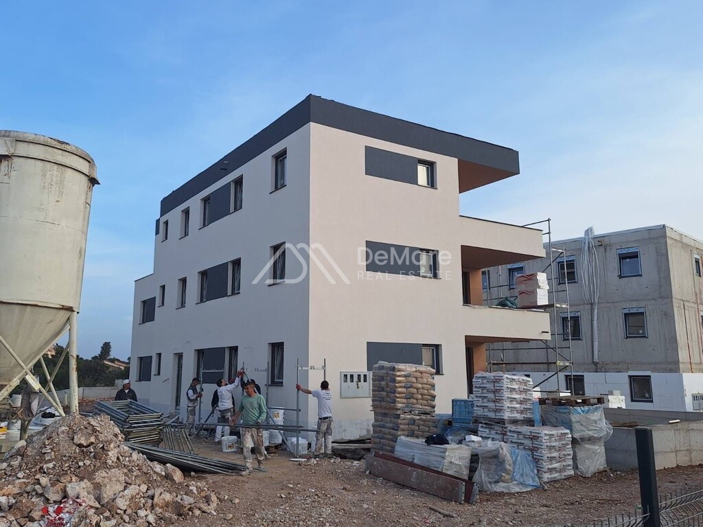 Image 6332800 - 1