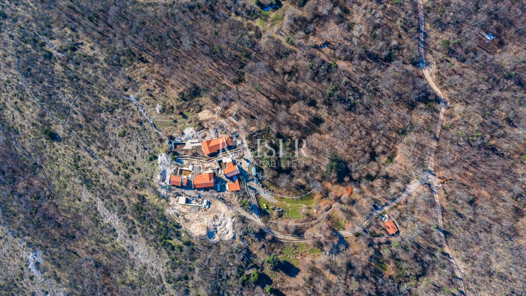 Image 6332868 - 6