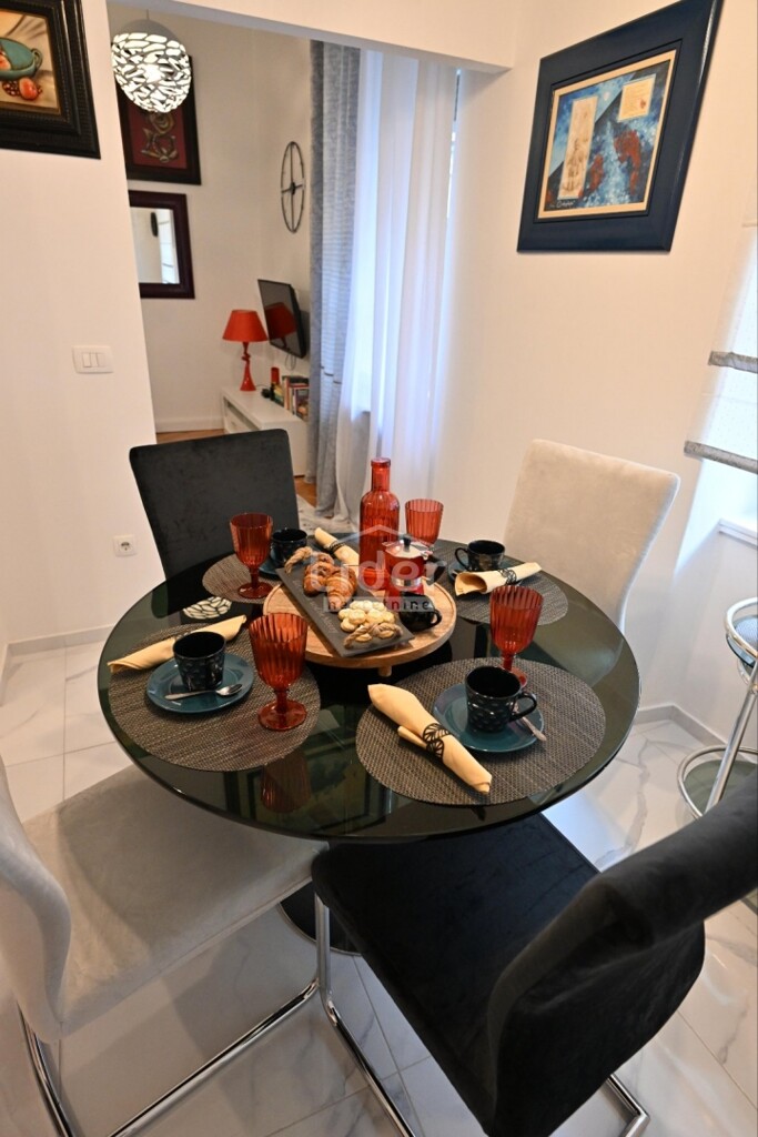 Image 6333076 - 7