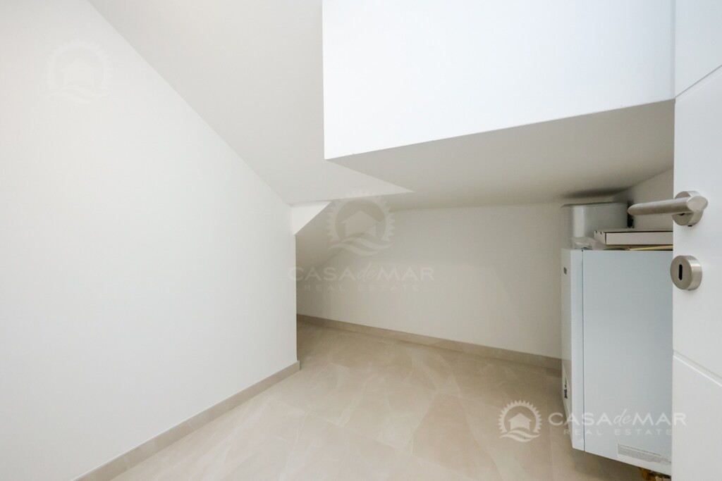 Image 6333125 - 12