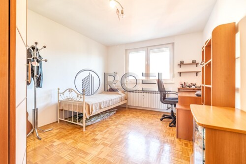 Thumbnail 6333425 - 5