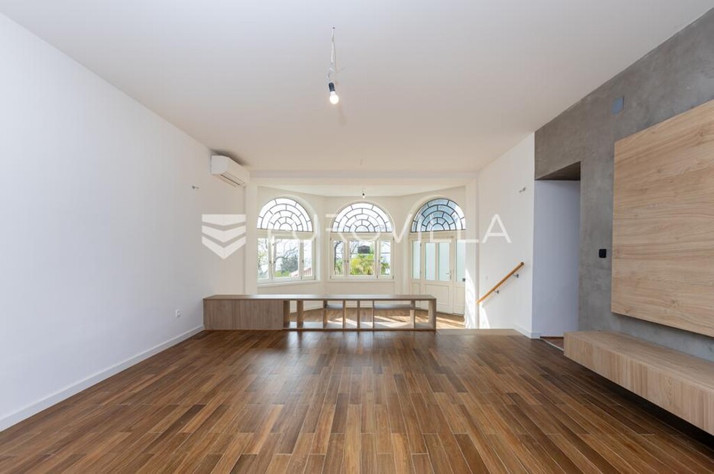 Image 6333929 - 2