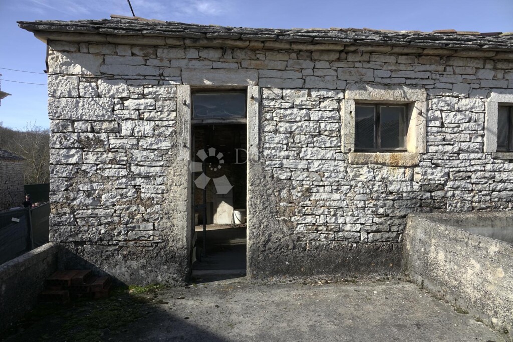Image 6333984 - 12