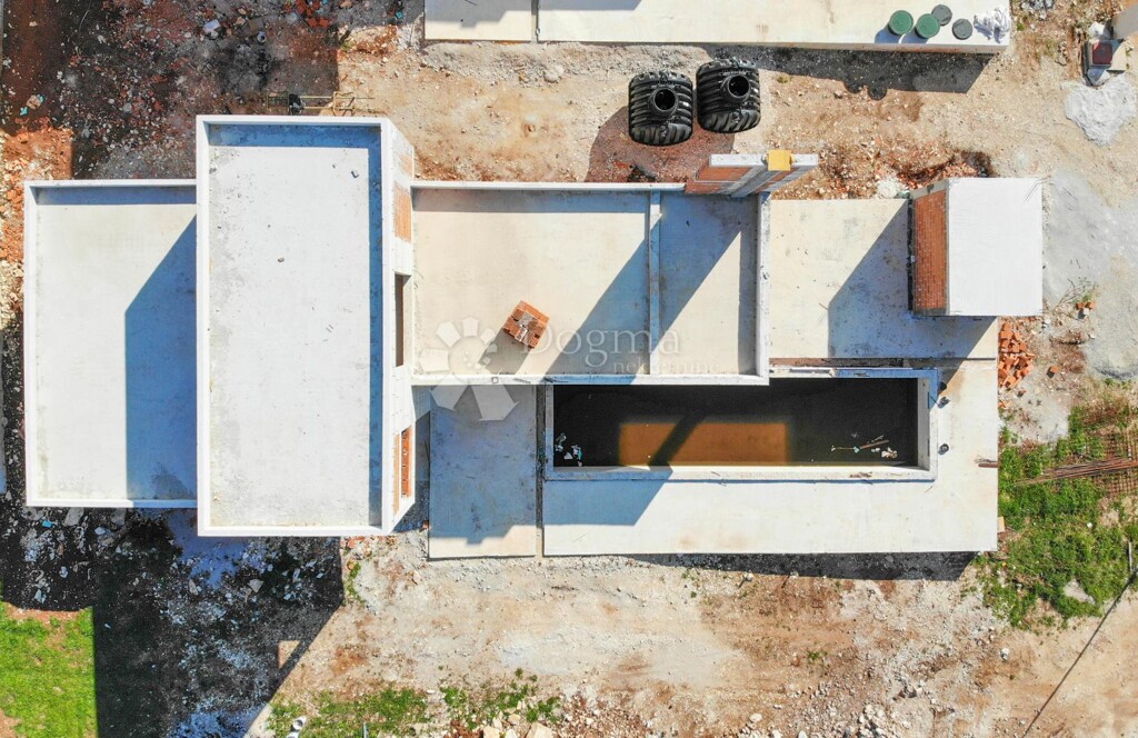 Image 6333990 - 21
