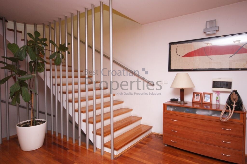 Image 6334100 - 21