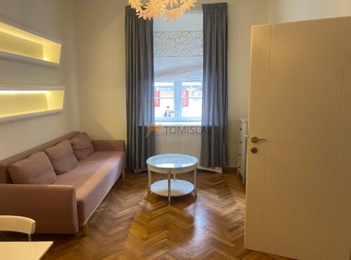 Stan u zgradi, 60 m2
