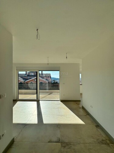 Thumbnail 6334899 - 3