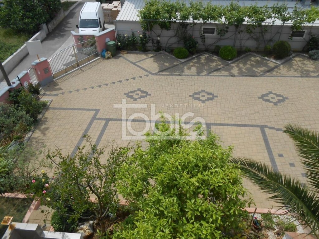 Image 6334915 - 10
