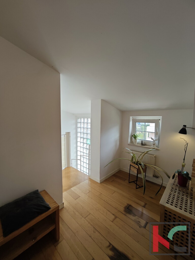 Image 6334928 - 8