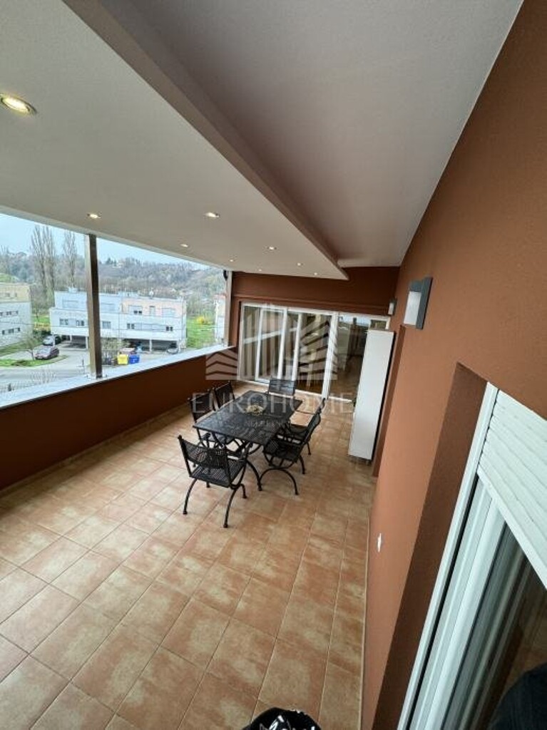 Image 6334955 - 8