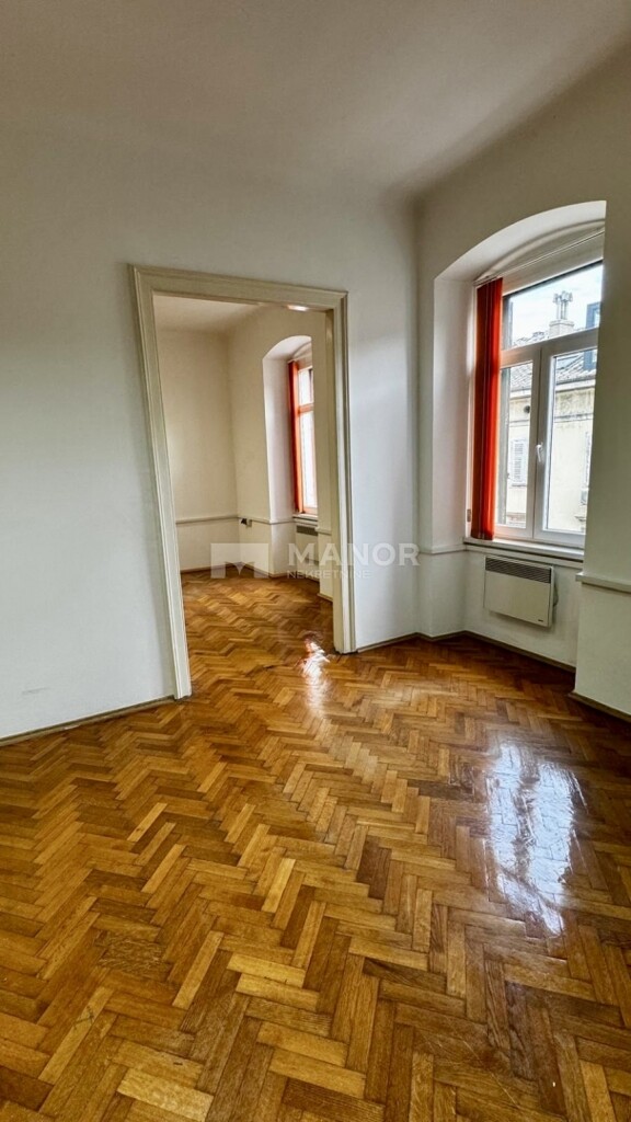 Image 6335125 - 9