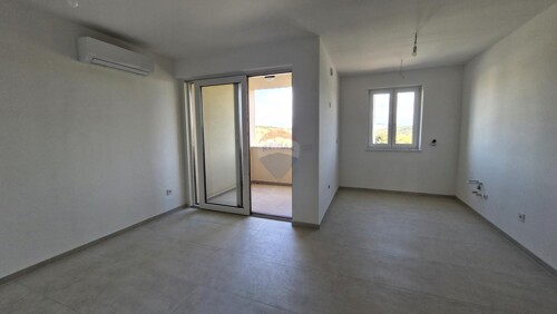 Istra, Barban- stan na prvom katu novogradnje,centar, 64m2