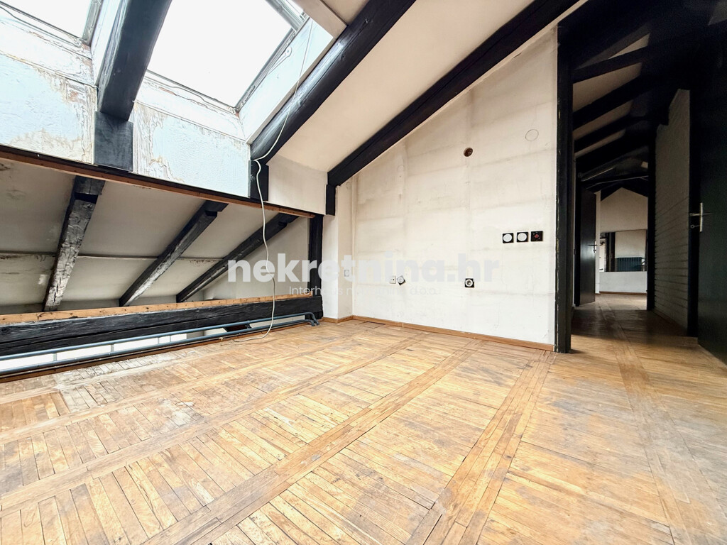 Image 6335365 - 12
