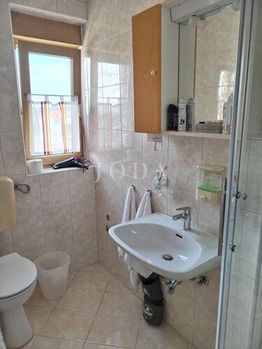 Thumbnail 6335527 - 12