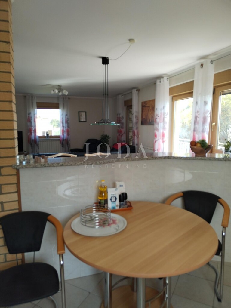 Image 6335529 - 7