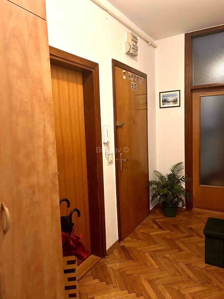 Image 6335614 - 9