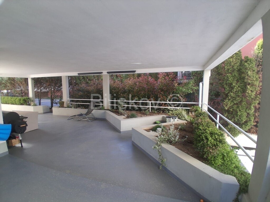 Image 6335614 - 10