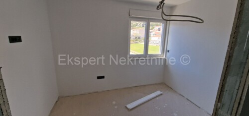 Thumbnail 6335621 - 11