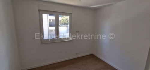 Thumbnail 6335622 - 10