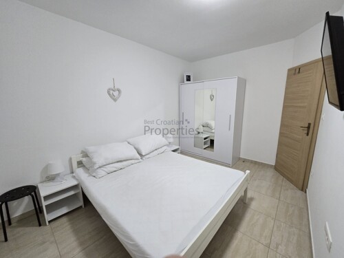 Thumbnail 6335703 - 9