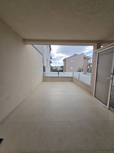 Thumbnail 6335703 - 13