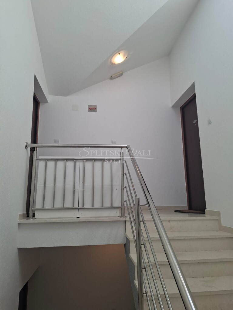 Image 6335721 - 7