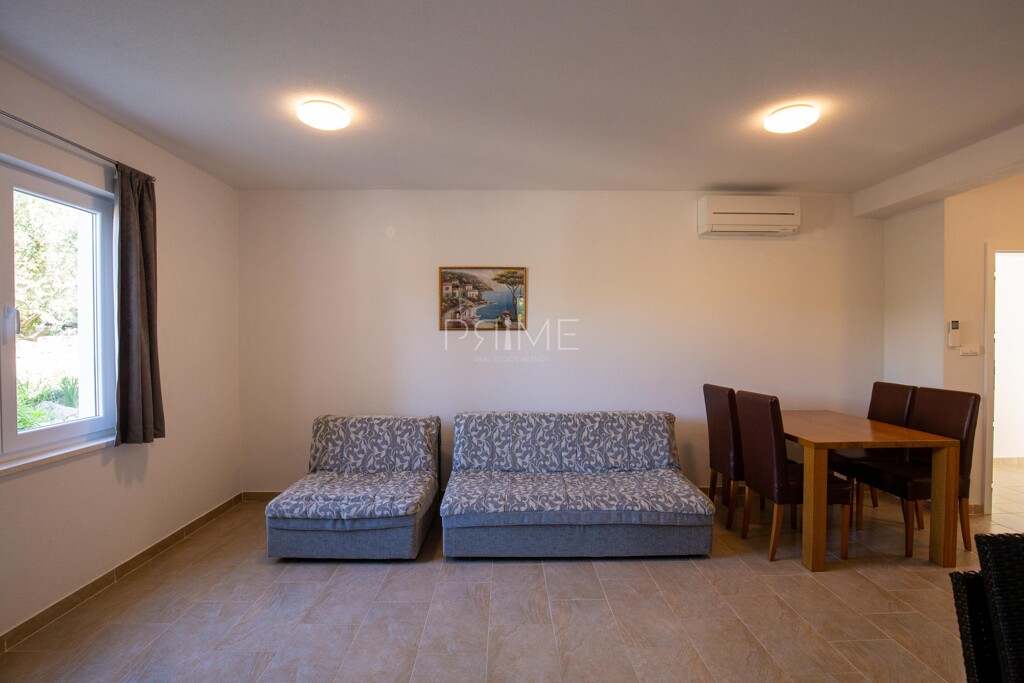 Image 6336037 - 42
