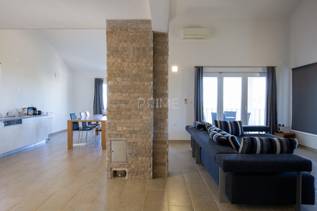 Image 6336037 - 28