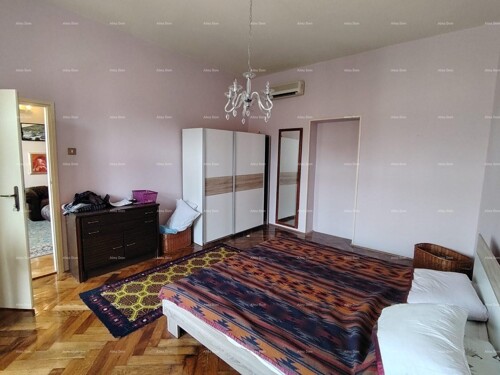 Thumbnail 6336066 - 4