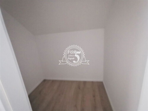 Thumbnail 6336109 - 12