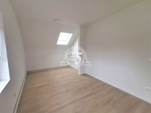 Thumbnail 6336109 - 9