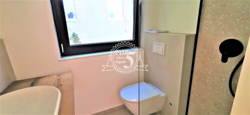 Thumbnail 6336116 - 4