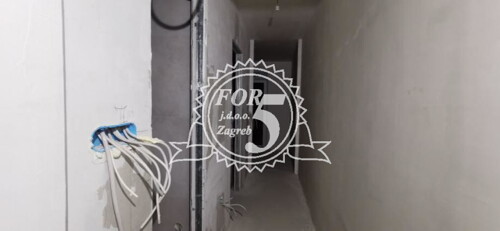 Thumbnail 6336117 - 3