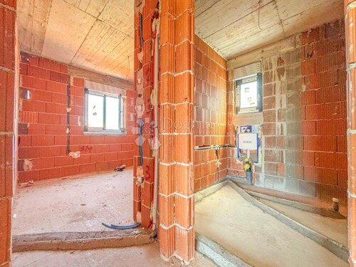 Thumbnail 6336223 - 4