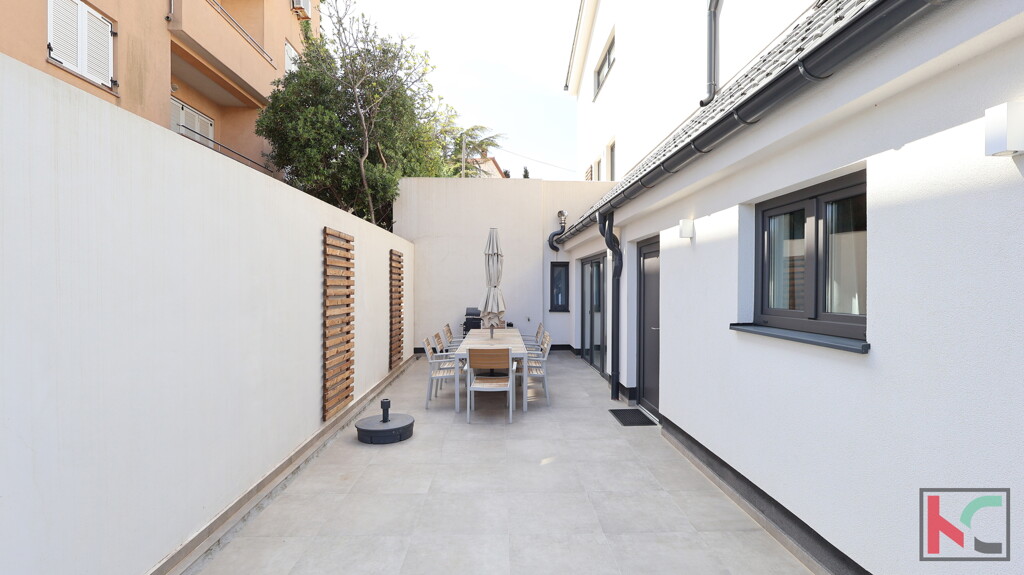 Image 6336244 - 8